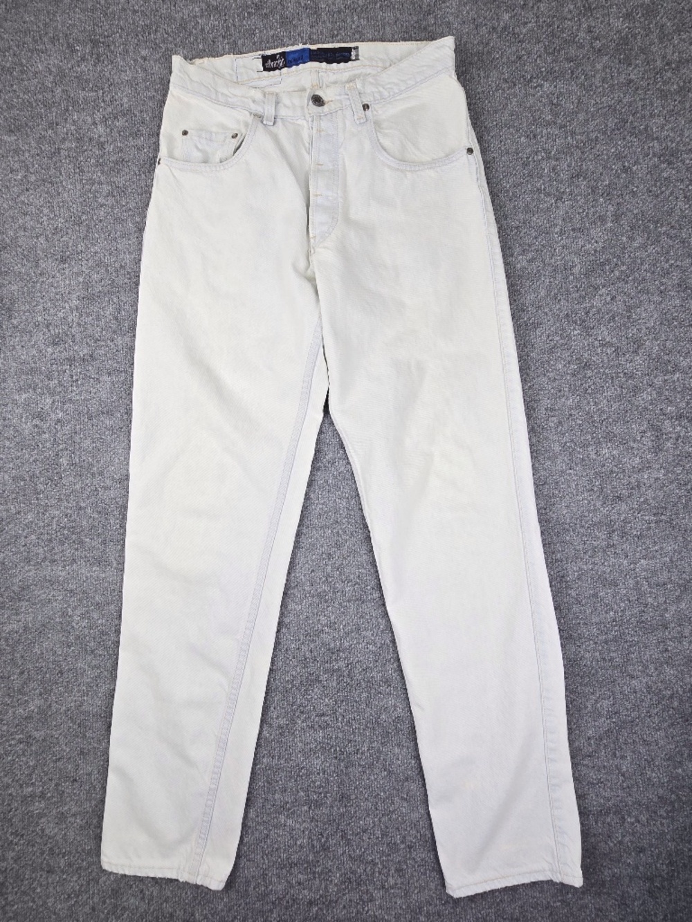 Vintage Levi’s SilverTab Relaxed Fit Jeans 32x34 Made in USA 1992 Light Wash